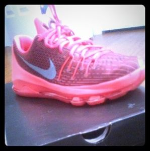kd 8s