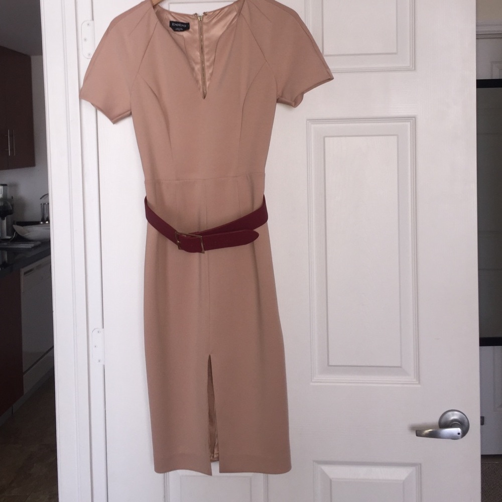 Bebe size S belted dress
