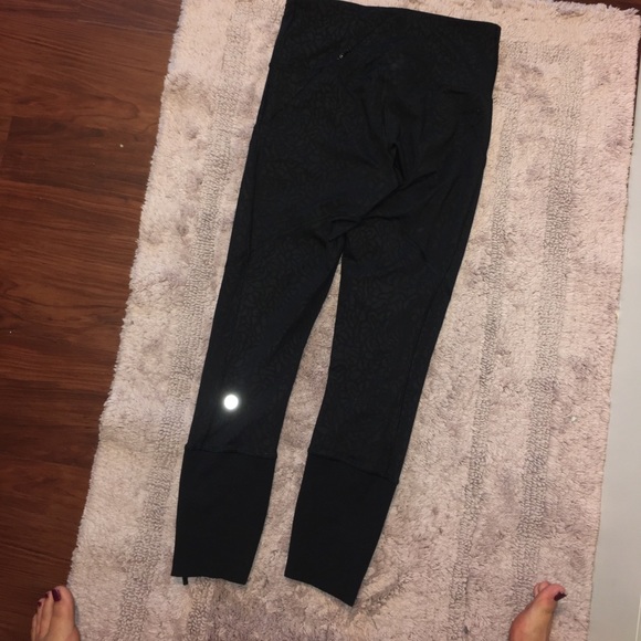 Lululemon Crop Leggings - Picture 6 of 8