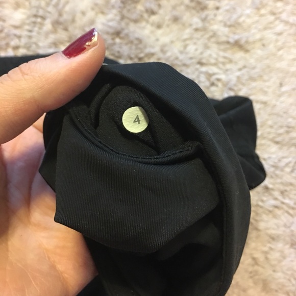 Lululemon Crop Leggings - Picture 8 of 8