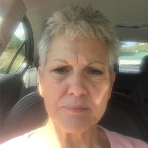 Meet your Posher, Debra