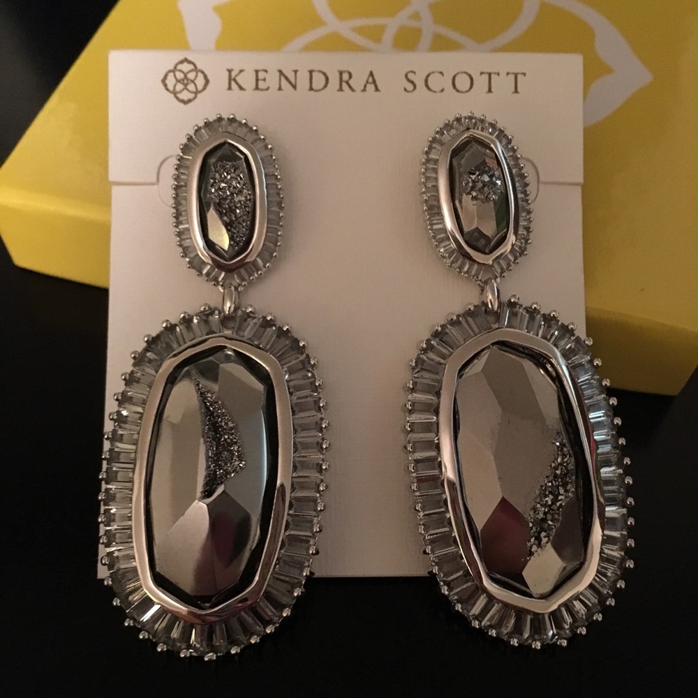Platinum drusy Kaki earrings. Nwt