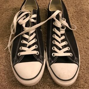 Converse Chuck Taylor Men's Size 9