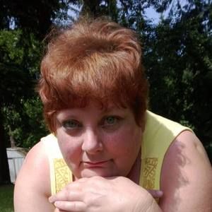 Meet your Posher, Becky