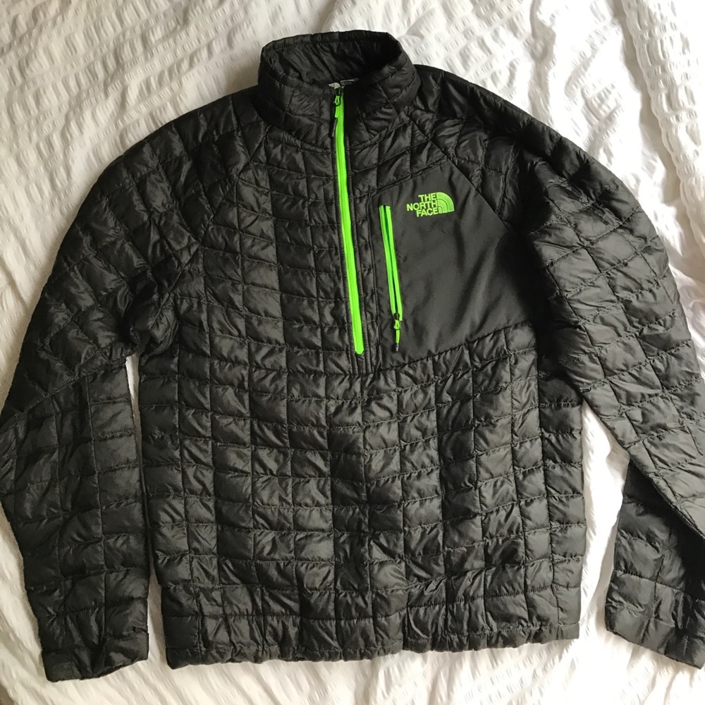 Men's north face "thermoball" jacket.
