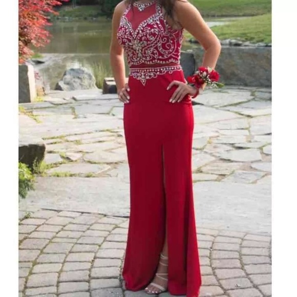⭐️SOLD⭐️Red Prom /Ball dress - Picture 1 of 4