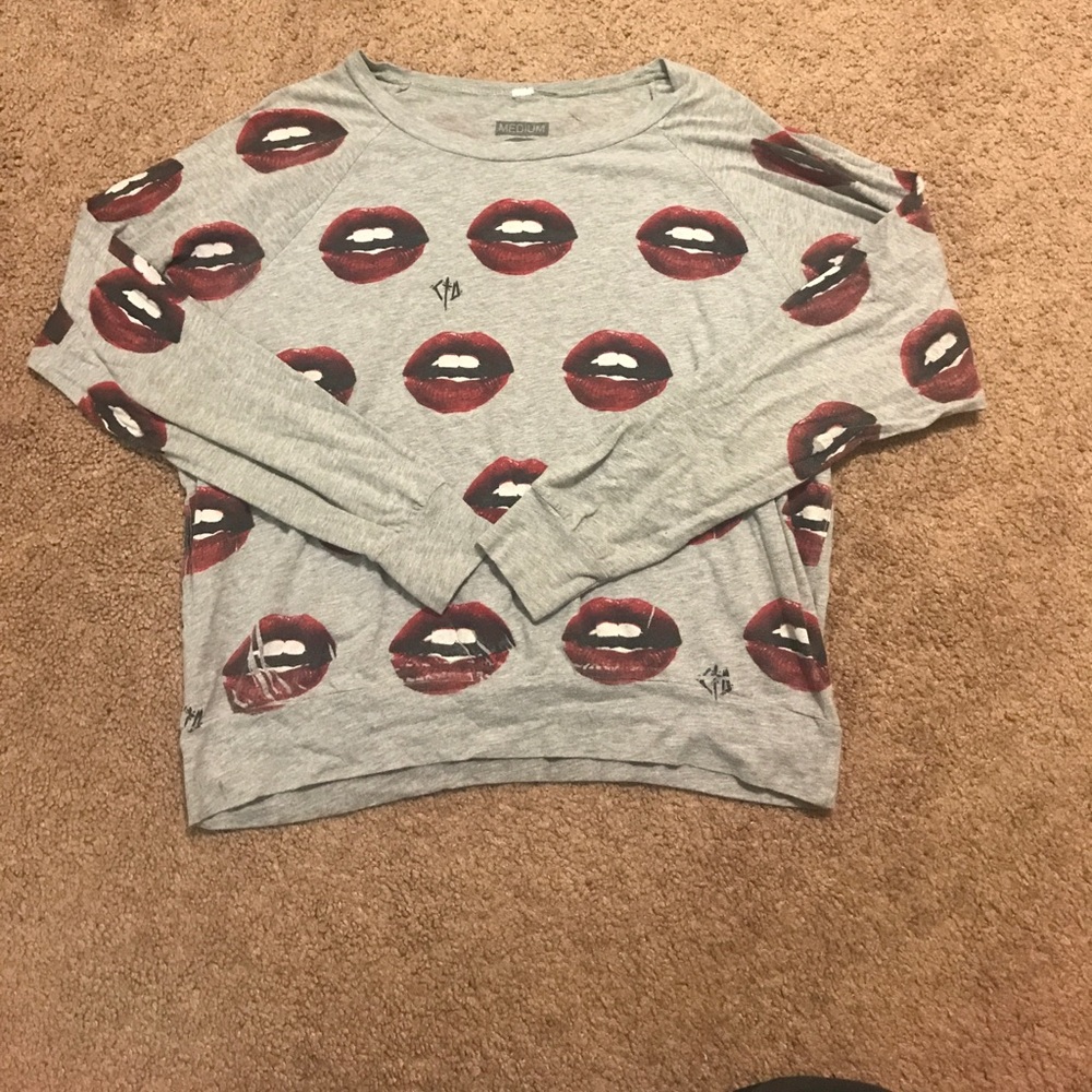 Lips long sleeve tee👄
