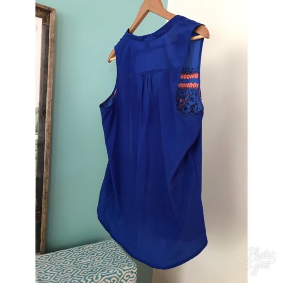 Old Navy Silky Blouse Tank -reduced- - Picture 2 of 3