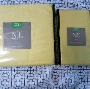 Queen Size Yellow Sheet Set &  Pillowcases