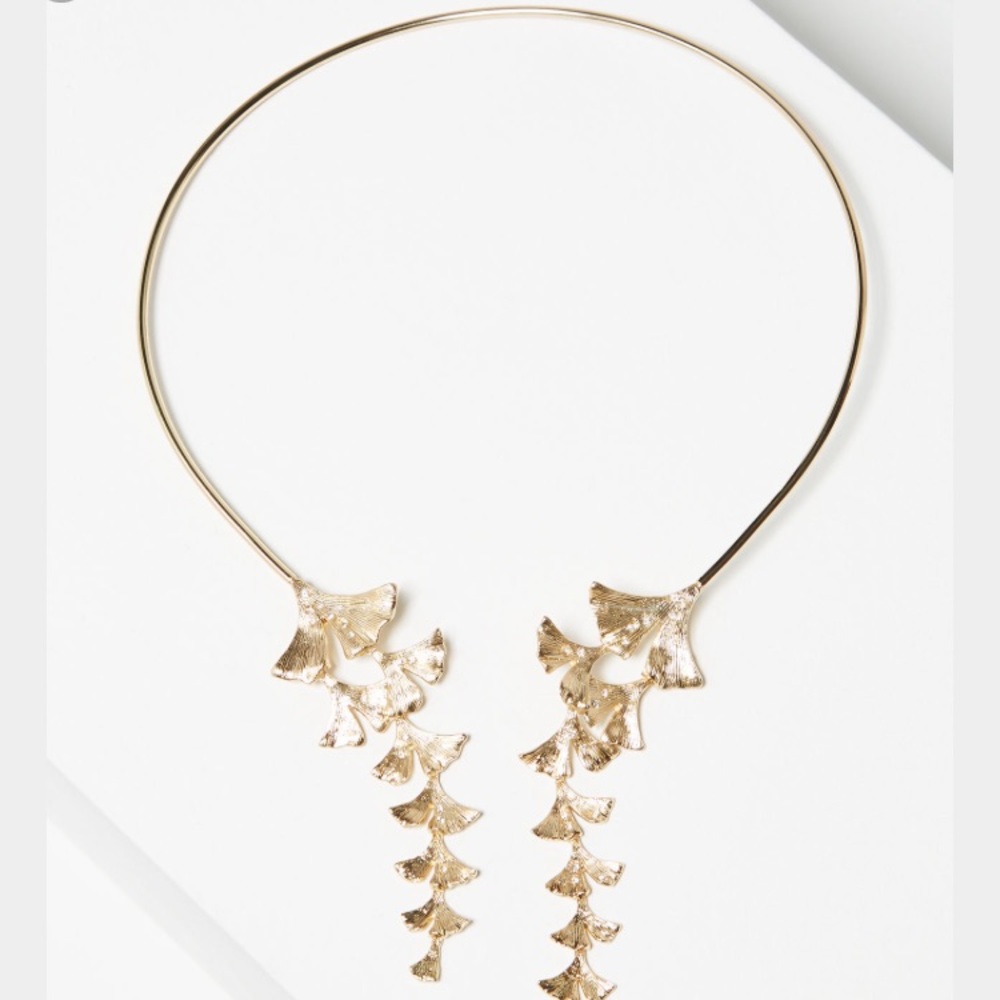 BCBG Ginkgo Collar Necklace