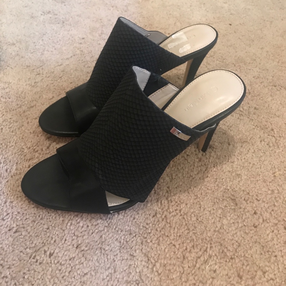 Heeled sandals