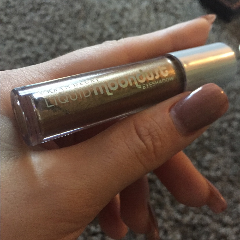 Urban Decay Liquid Moondust Glitter