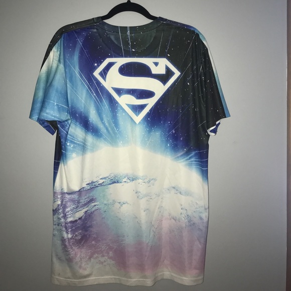 Superman Graphic Tee - Picture 2 of 3