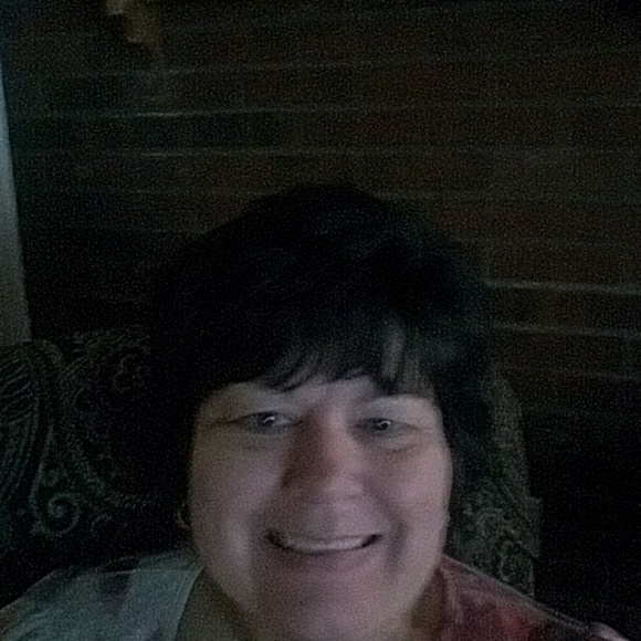 Meet your Posher, Cindy - Picture 1 of 1