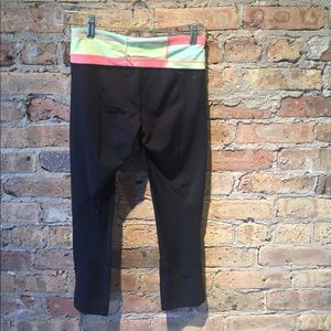 lululemon athletica Pants - Lululemon black crop legging, sz 4, 54406 lululemon athletica Pants - Lululemon black crop legging, sz 4, 54406