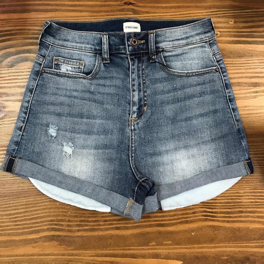 High Rise Denim Rolled Up Shorts