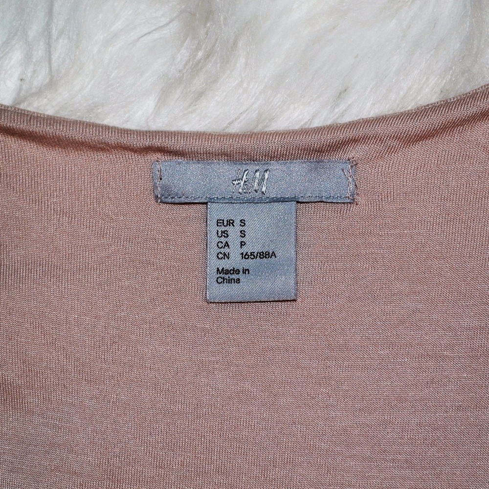 H&M Creme cowl neck Top - Picture 3 of 3
