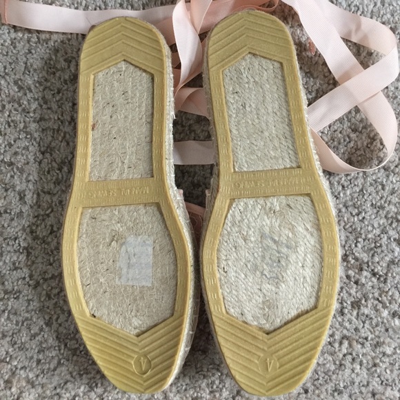 Espadrilles - Picture 2 of 8