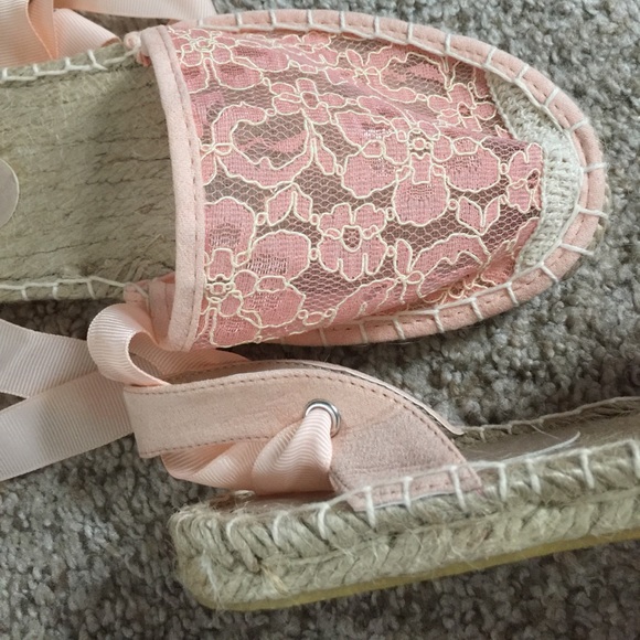 Espadrilles - Picture 5 of 8