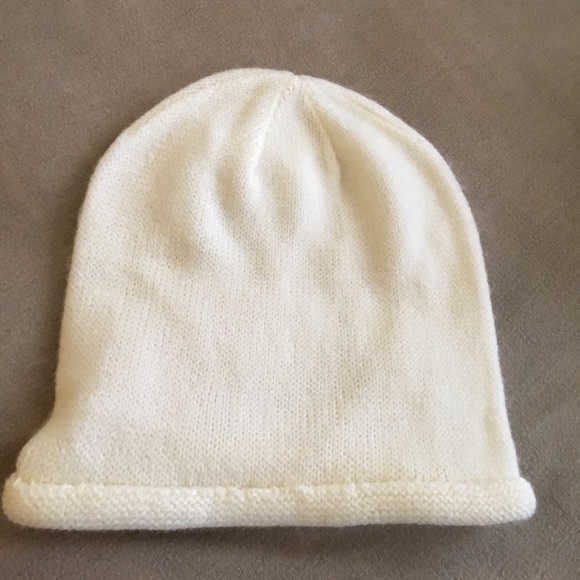 Beanie - Picture 1 of 2