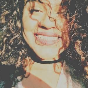 Meet your Posher, Mayra