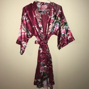 Lg Floral Polyester Robe