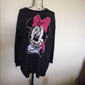 H&M Divided Minnie Mouse Oversized Sweater Medium H&M Divided Minnie Mouse Oversized Sweater Medium