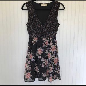 Pins and Needles size Med floral dress