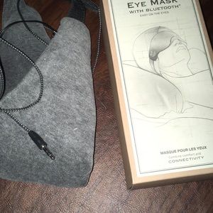 Set of 2 Eyemask with earphones