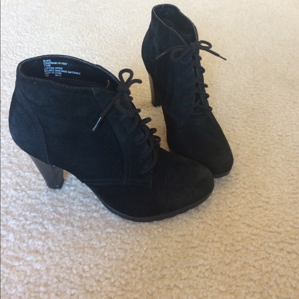 Tie up bootie