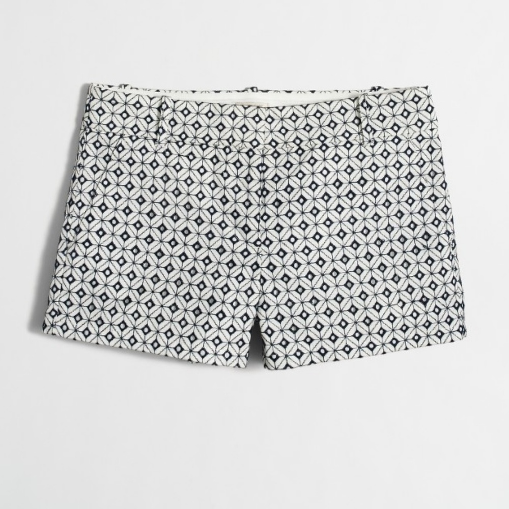 ✨NWT✨ 3" Navy Eyelet Shorts