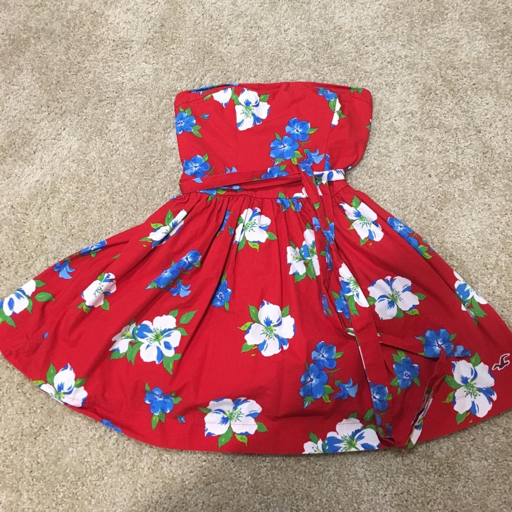 Floral strapless dress