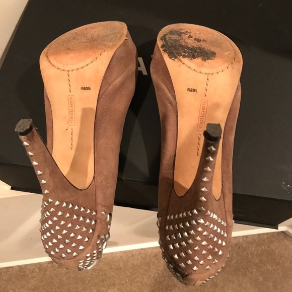 Pumps - Picture 4 of 4