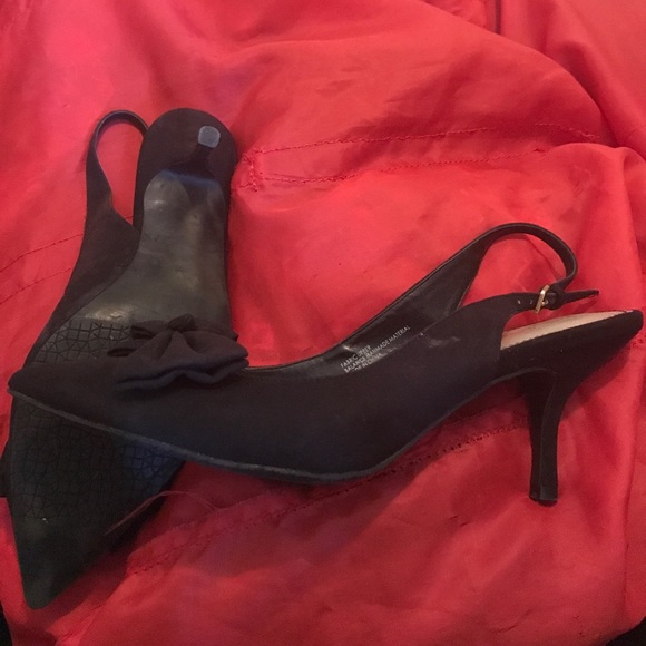 Kelly & Katie Shoes - NEW Kelly&Katie black suede kitten heels Kelly & Katie Shoes - NEW Kelly&Katie black suede kitten heels