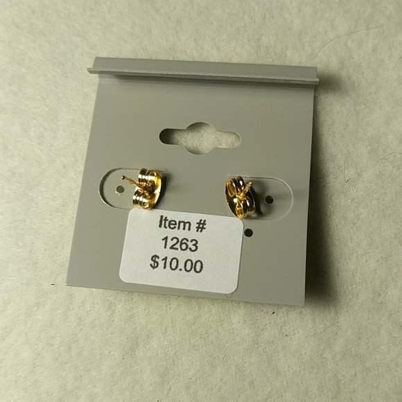 Earrings - Picture 2 of 2