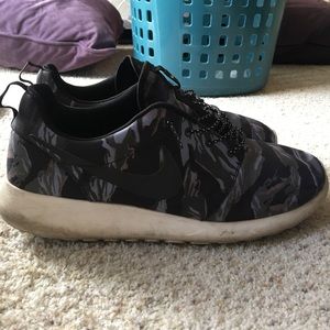 Nike Camo Roshe Nike Camo Roshe
