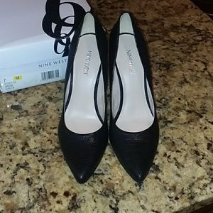 Nine West Black Pumps
