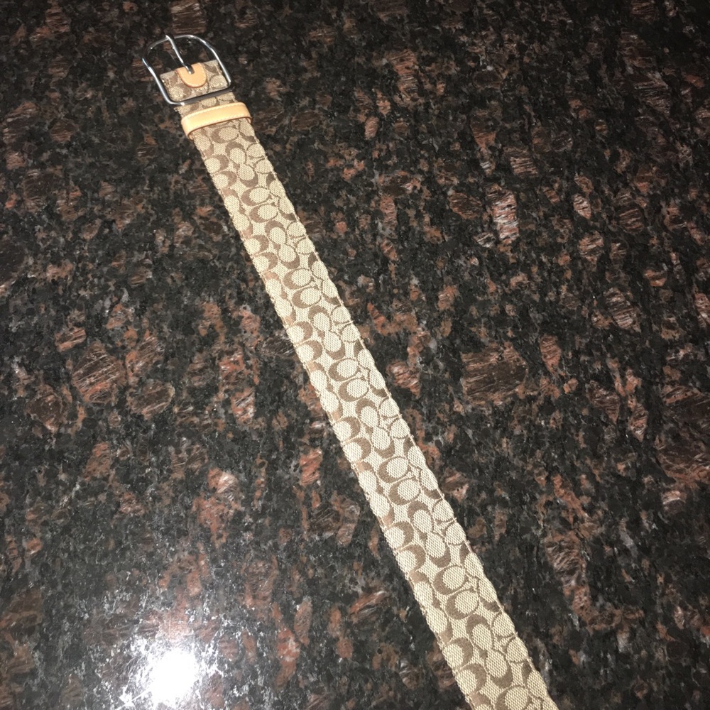 Coach Signature C Khaki Belt