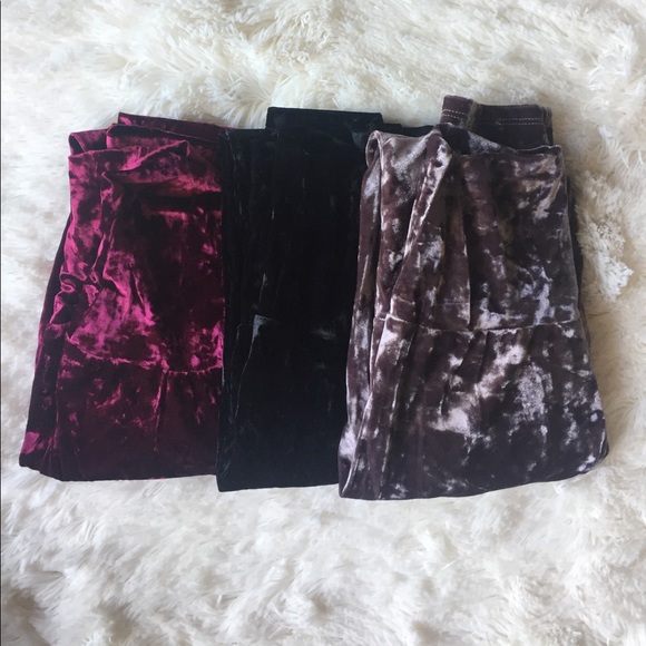 🆑 LAST PAIR Burgundy Crushed Velvet Leggings - Picture 5 of 5
