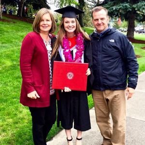 Meet your Posher, Laura