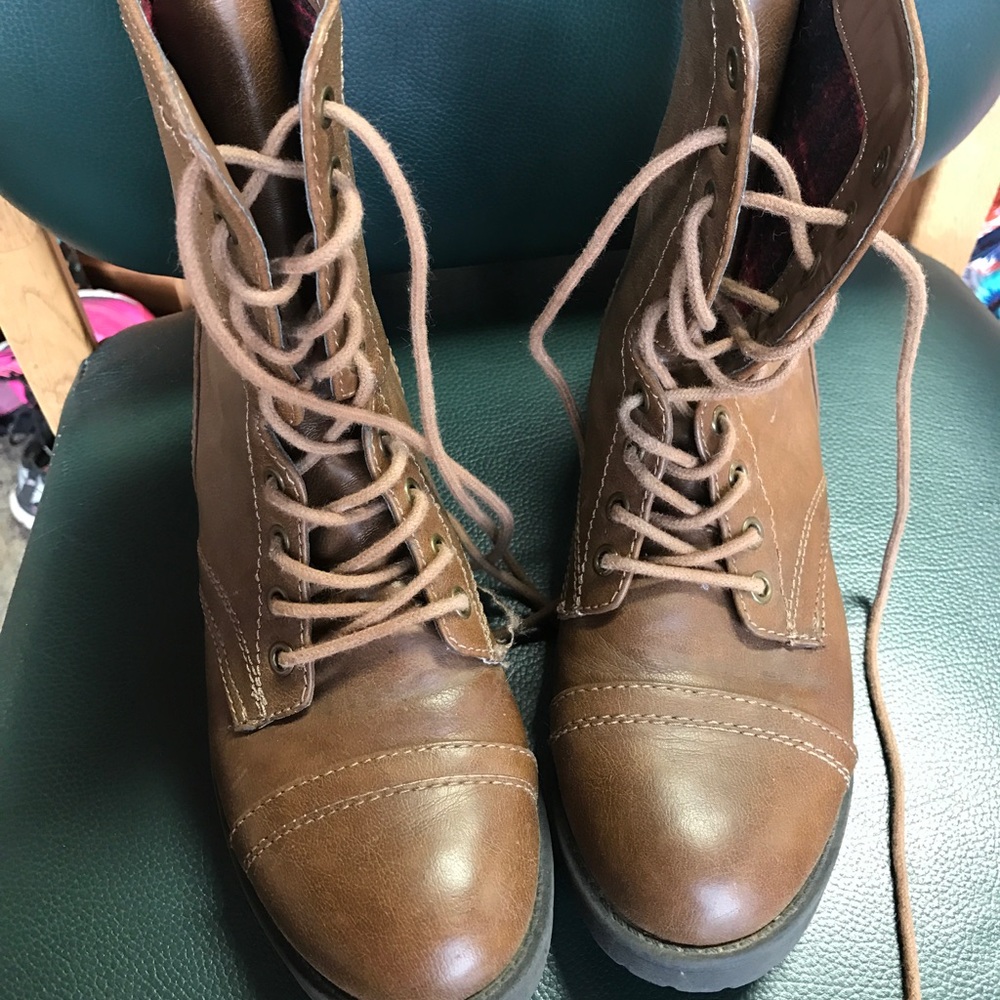 Womans boots