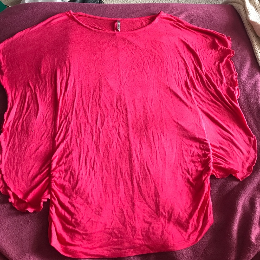 Coral short sleeved shirt