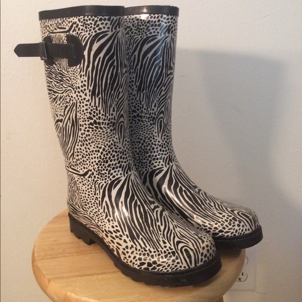Animal print rain boots - Picture 3 of 4