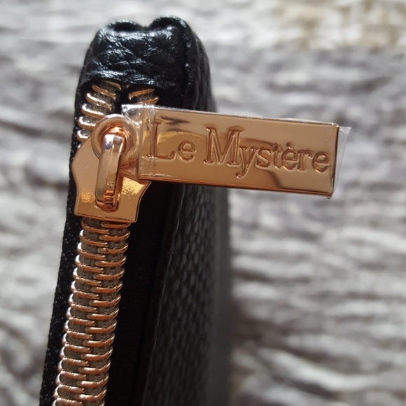 πHPπ Le Mystere Female Empowerment Makeup Clutch Bag - Picture 2 of 2