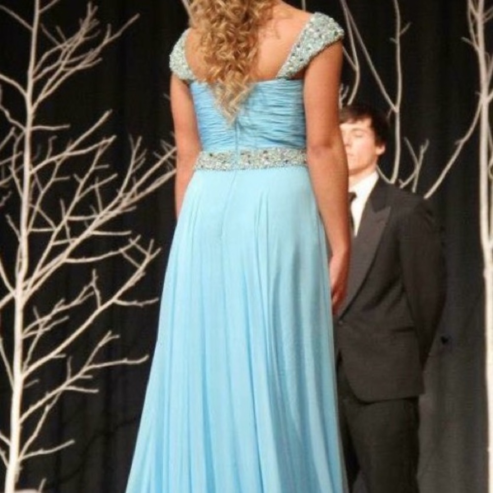 Pageant dress! - Picture 2 of 2