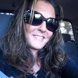 Meet your Posher, Leslie stephens