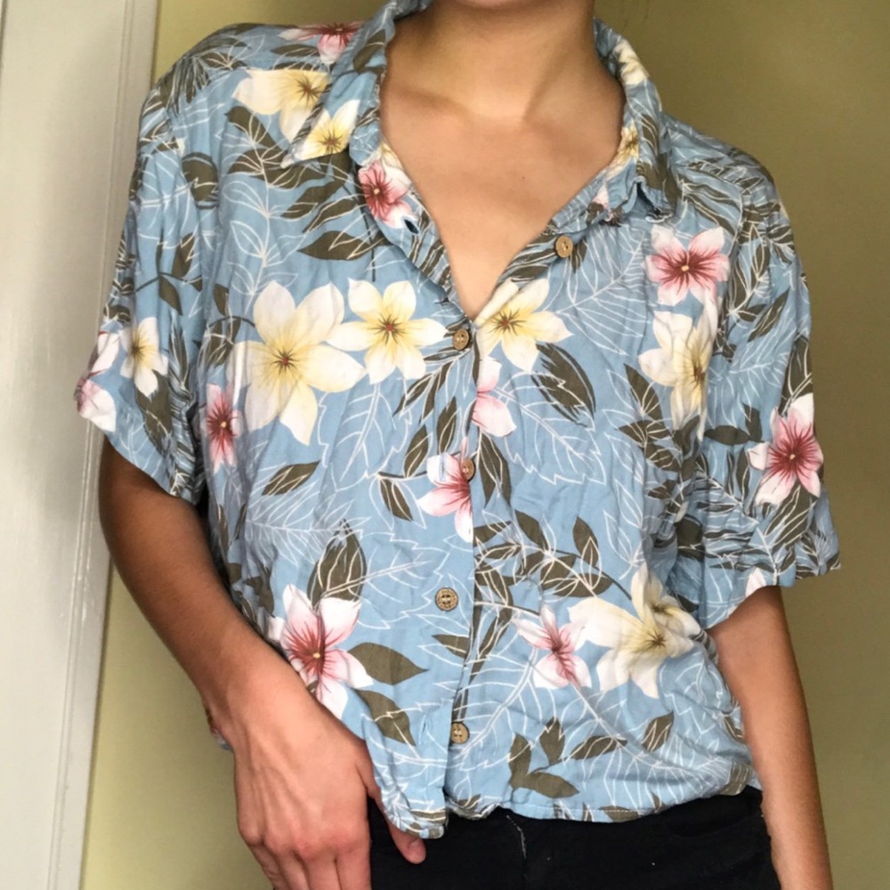 Brandy Melville vintage Floral print button up