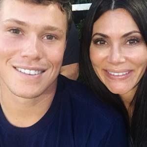 Meet your Posher, Sheri