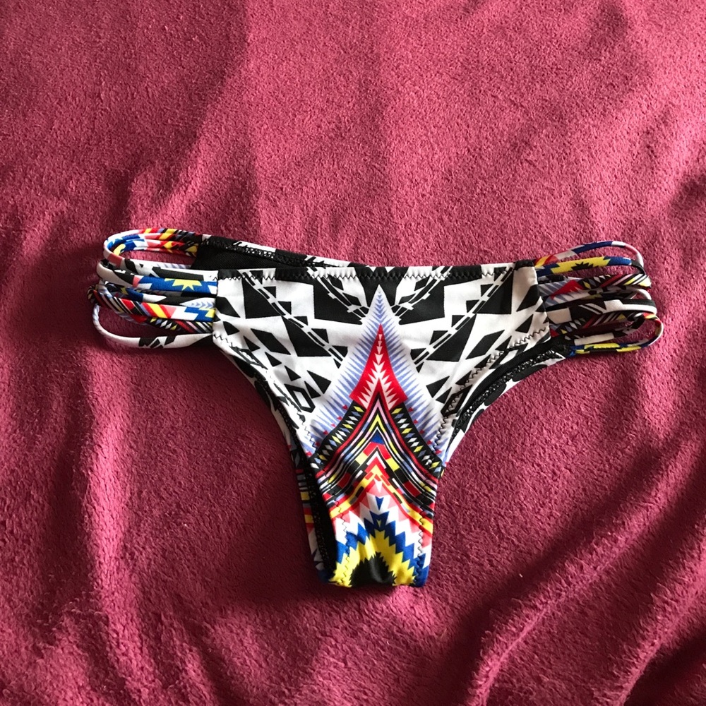 Aztec printed bikini bottoms