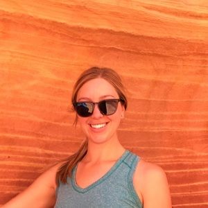 Meet your Posher, Jene